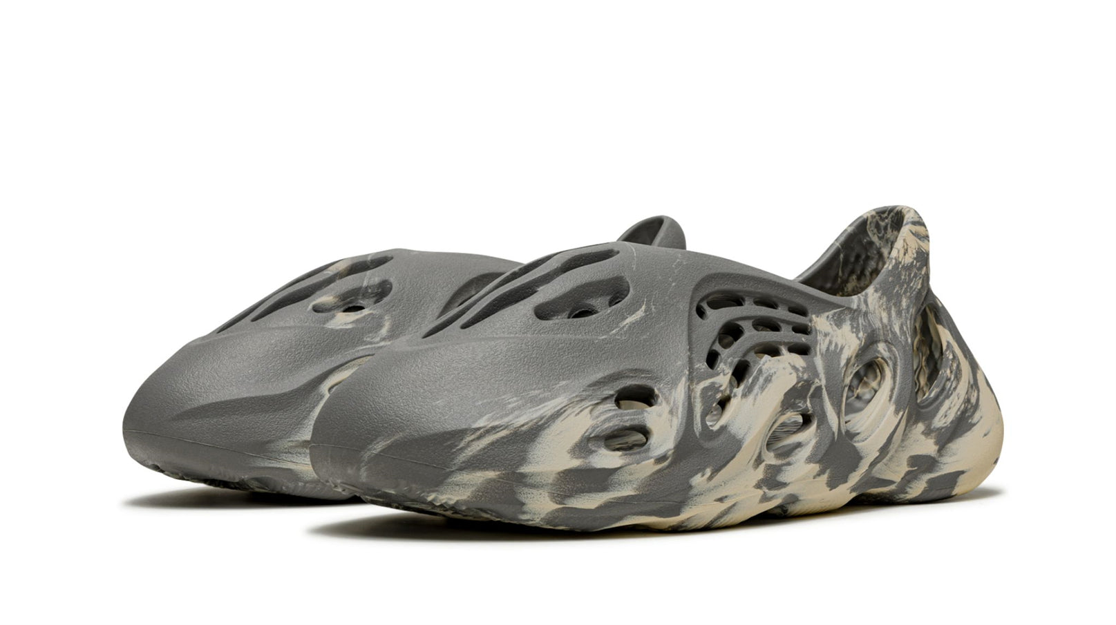 Yeezy Foam Runner Mxt "Moon Gray"