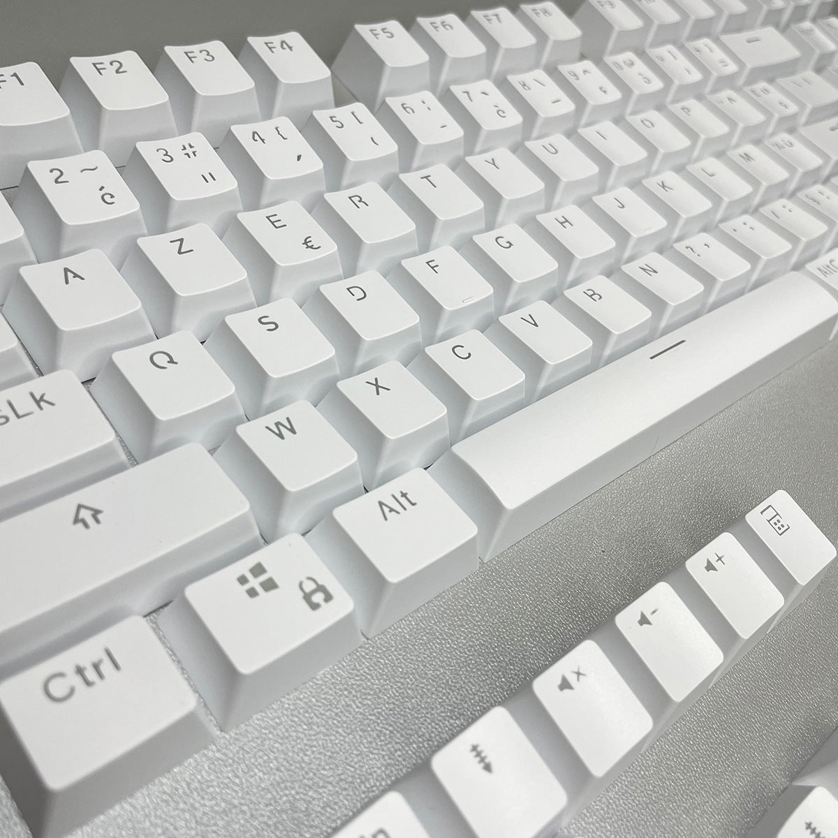 French White Shine-Through Keycaps
